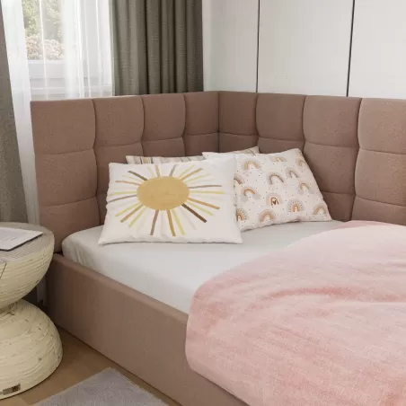 Lova Atėnė, dešininė