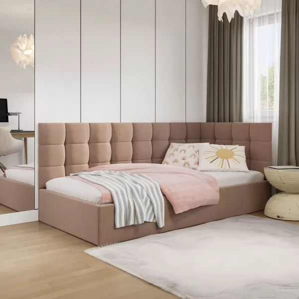 Lova Atėnė, kairinė