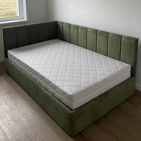 Lova Luka, dešininė 2