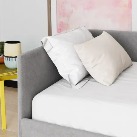 Lova Stela, dešininė